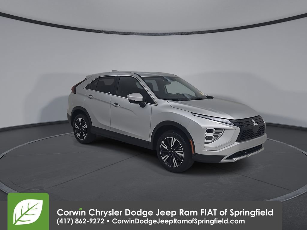 Used 2025 Mitsubishi Eclipse Cross SE image 3
