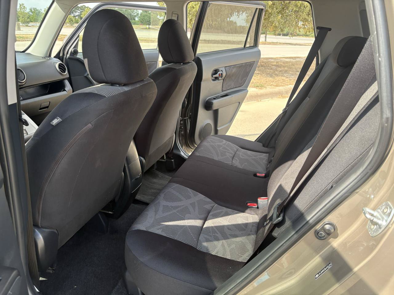 Used 2013 Scion xB FWD image 36