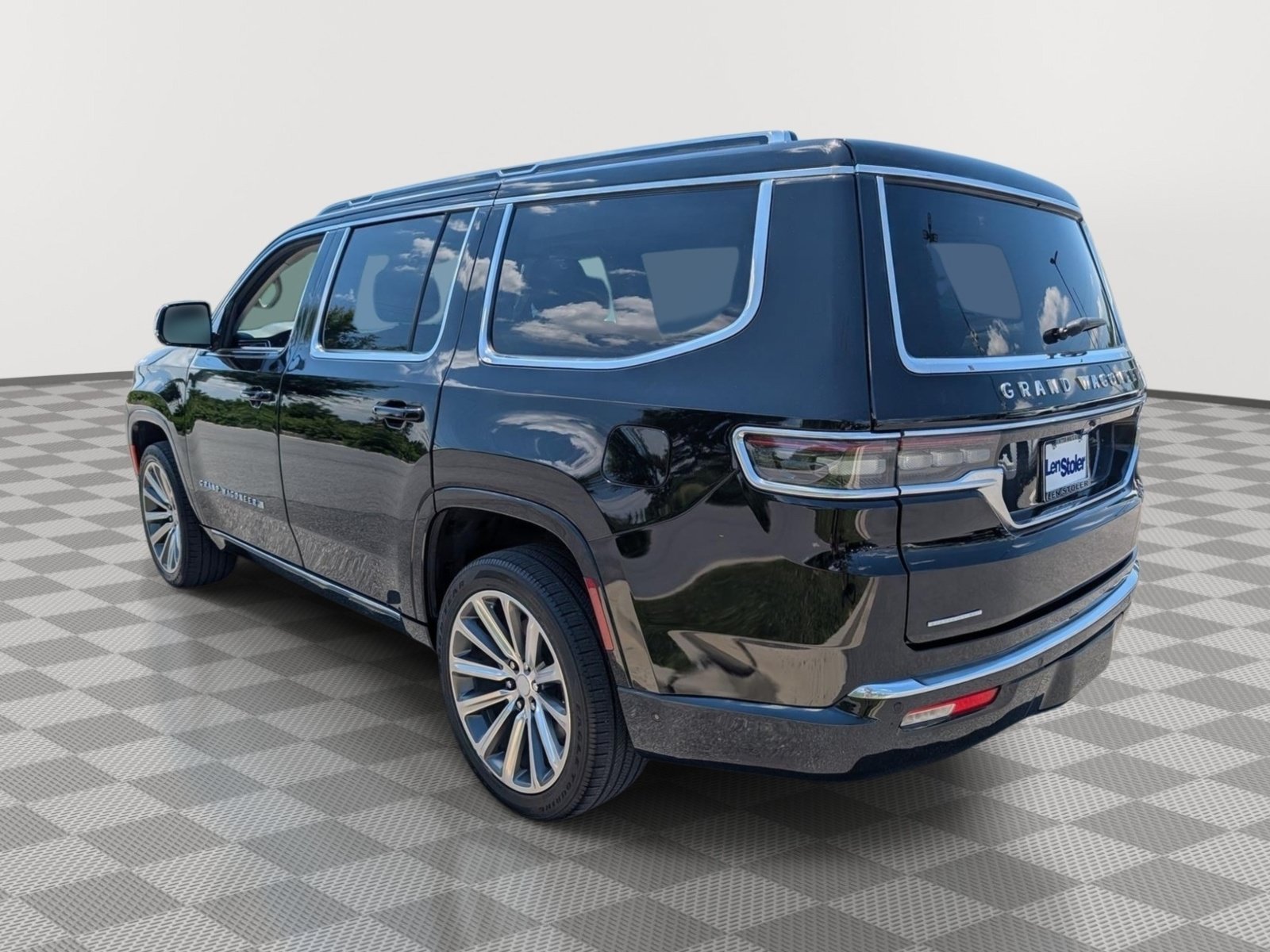 Used 2022 Jeep Grand Wagoneer Series I AWD/4WD image 3