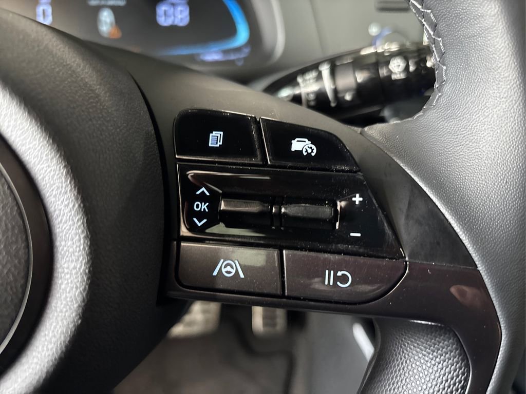 New 2026 Hyundai Elantra Sport FWD image 30
