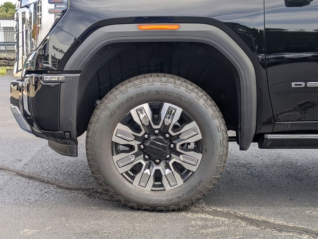 New 2025 GMC Sierra 2500 Denali w/ Denali Reserve Package image 8