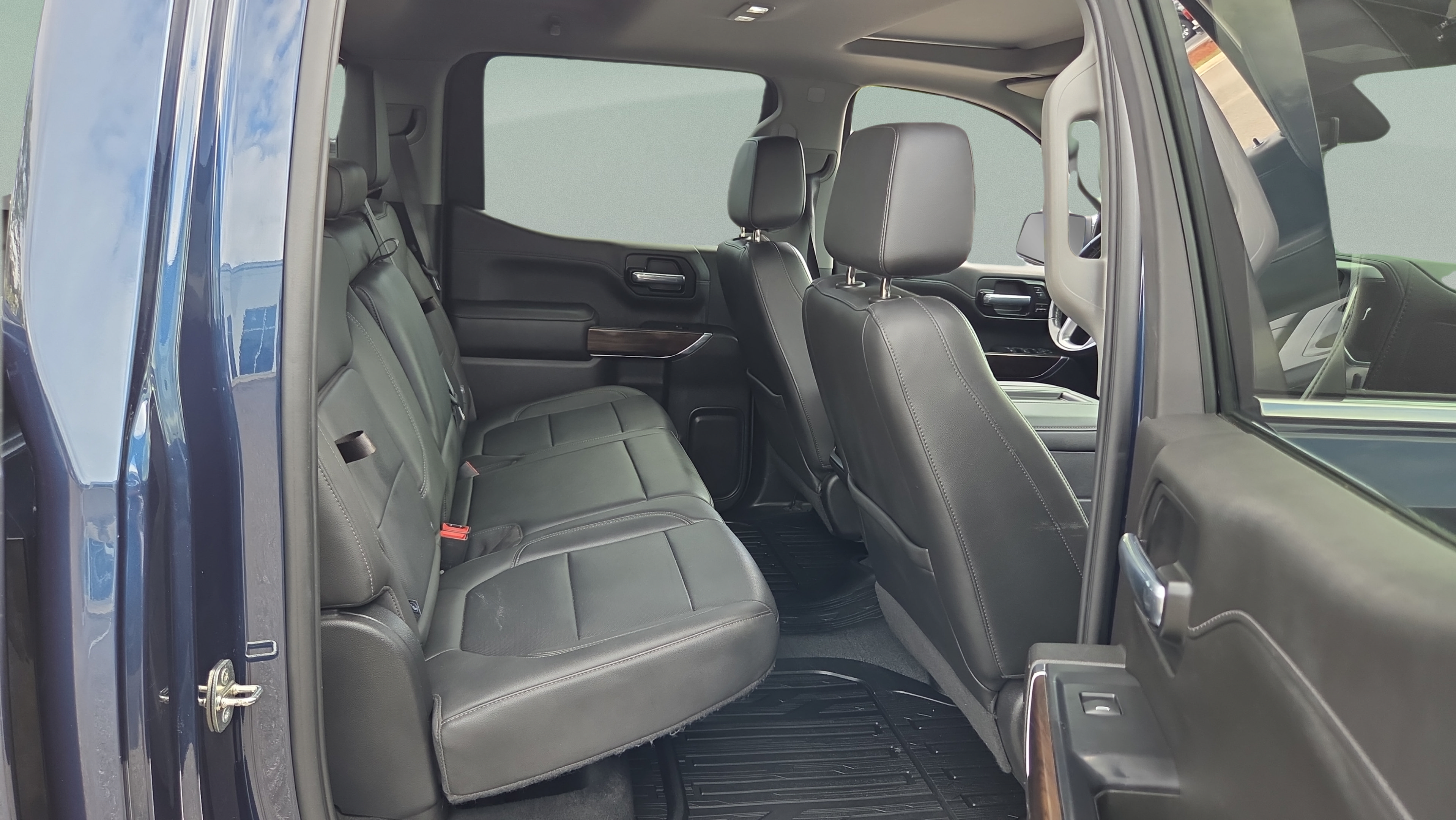 Certified 2020 GMC Sierra 1500 SLT w/ SLT Premium Plus Package AWD/4WD image 14