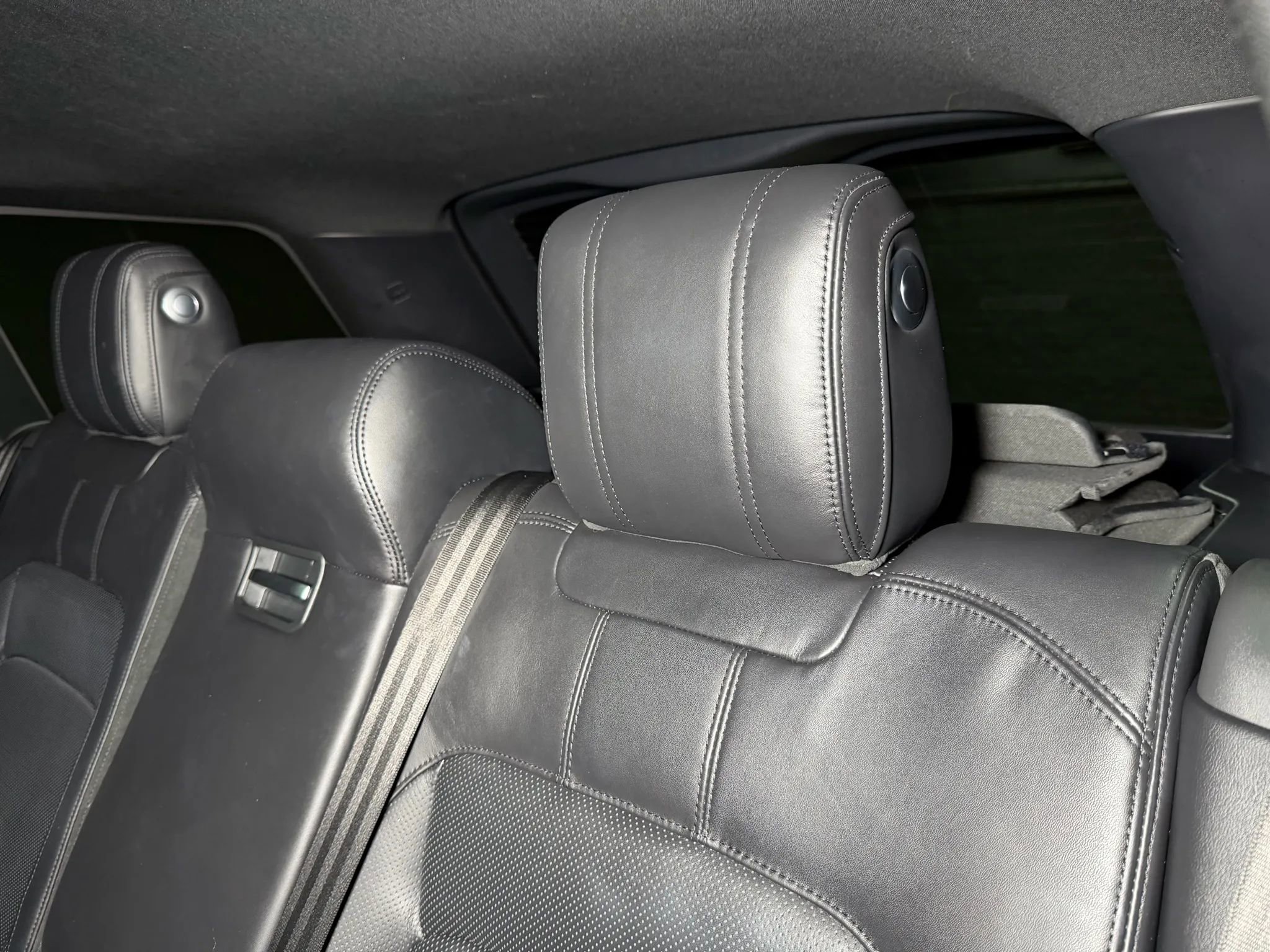 Used 2020 Land Rover Range Rover HSE image 26