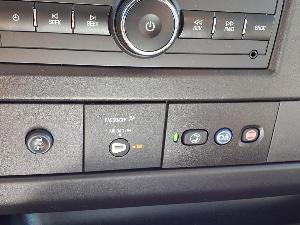 Used 2020 Chevrolet Express 3500 w/ Driver Convenience Package image 16