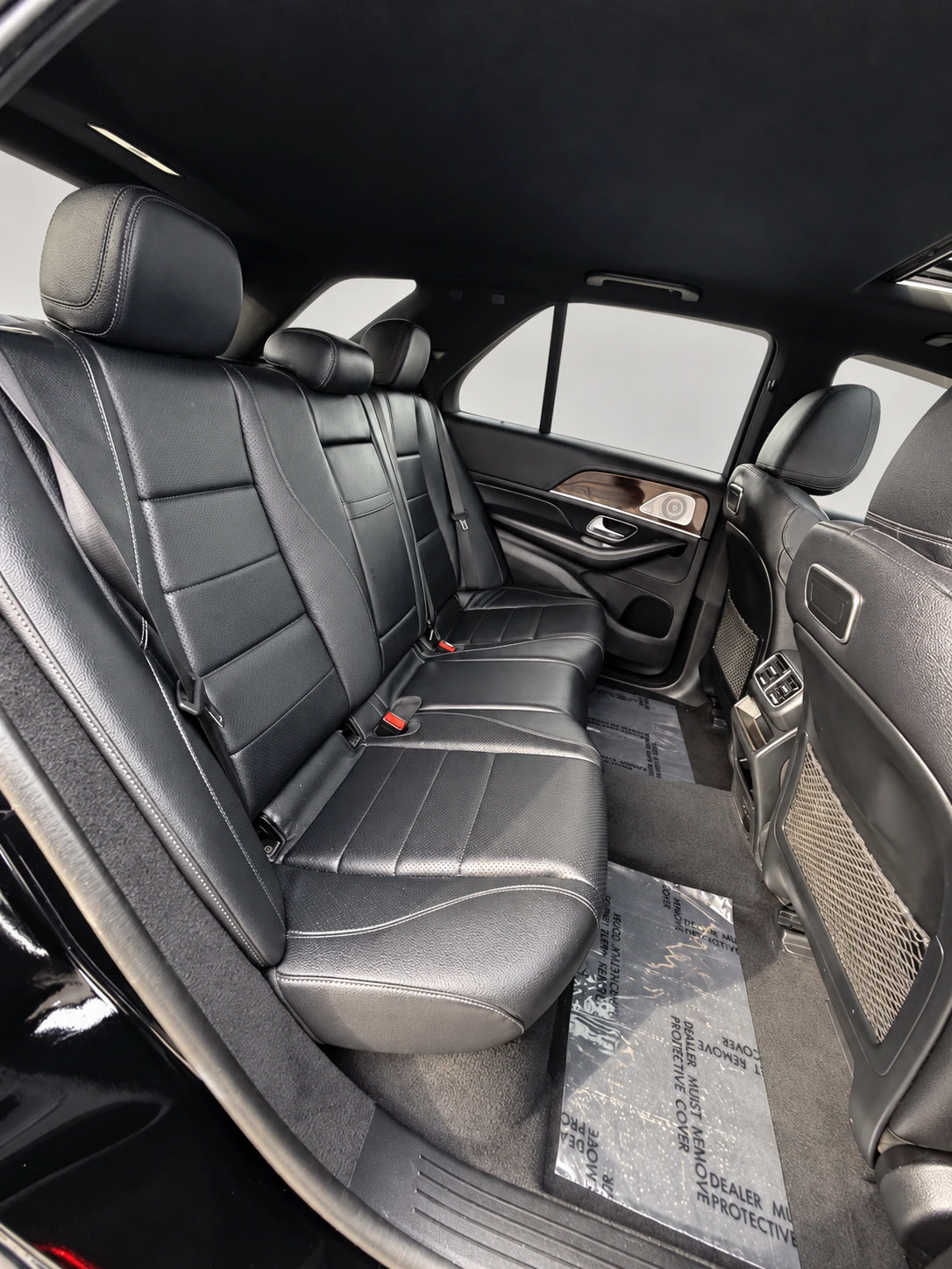 Used 2020 Mercedes-Benz GLE 350 4MATIC w/ Premium Package image 19