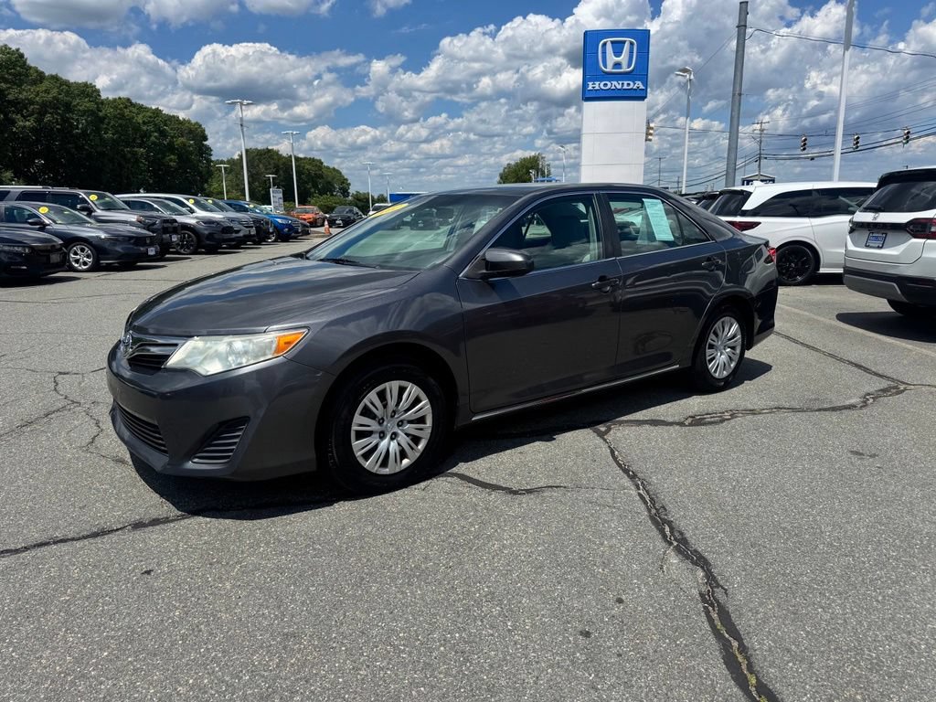 Used 2012 Toyota Camry LE FWD image 1
