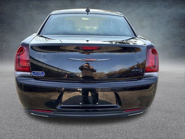 Used 2021 Chrysler 300 S image 4