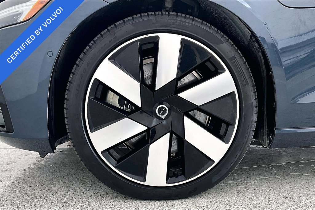 Used 2024 Volvo S60 T8 Plus w/ Protection Package Premier AWD/4WD image 8