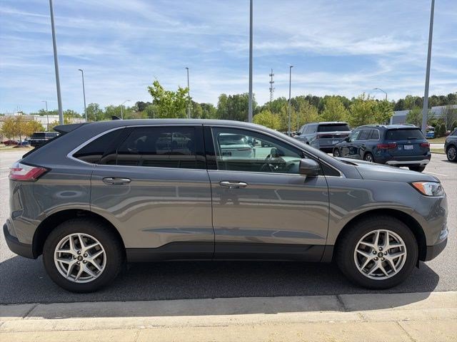 Used 2024 Ford Edge SEL image 6