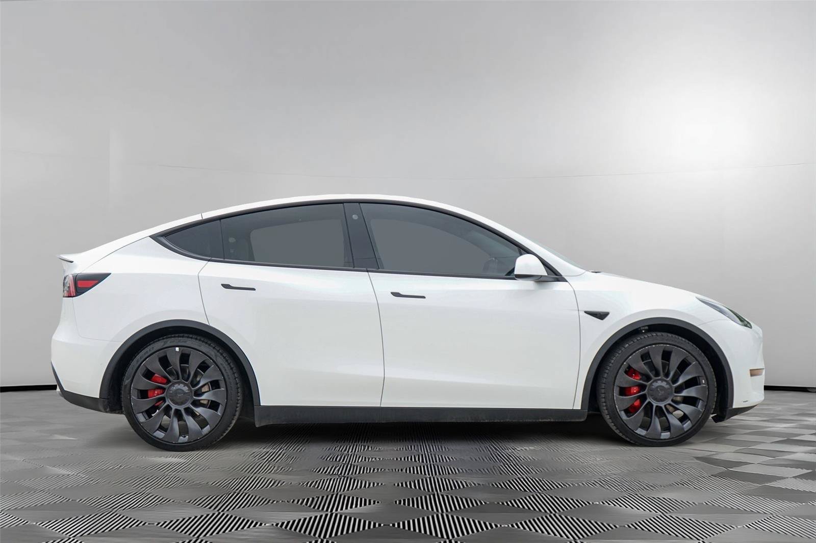Used 2022 Tesla Model Y Performance AWD/4WD image 4