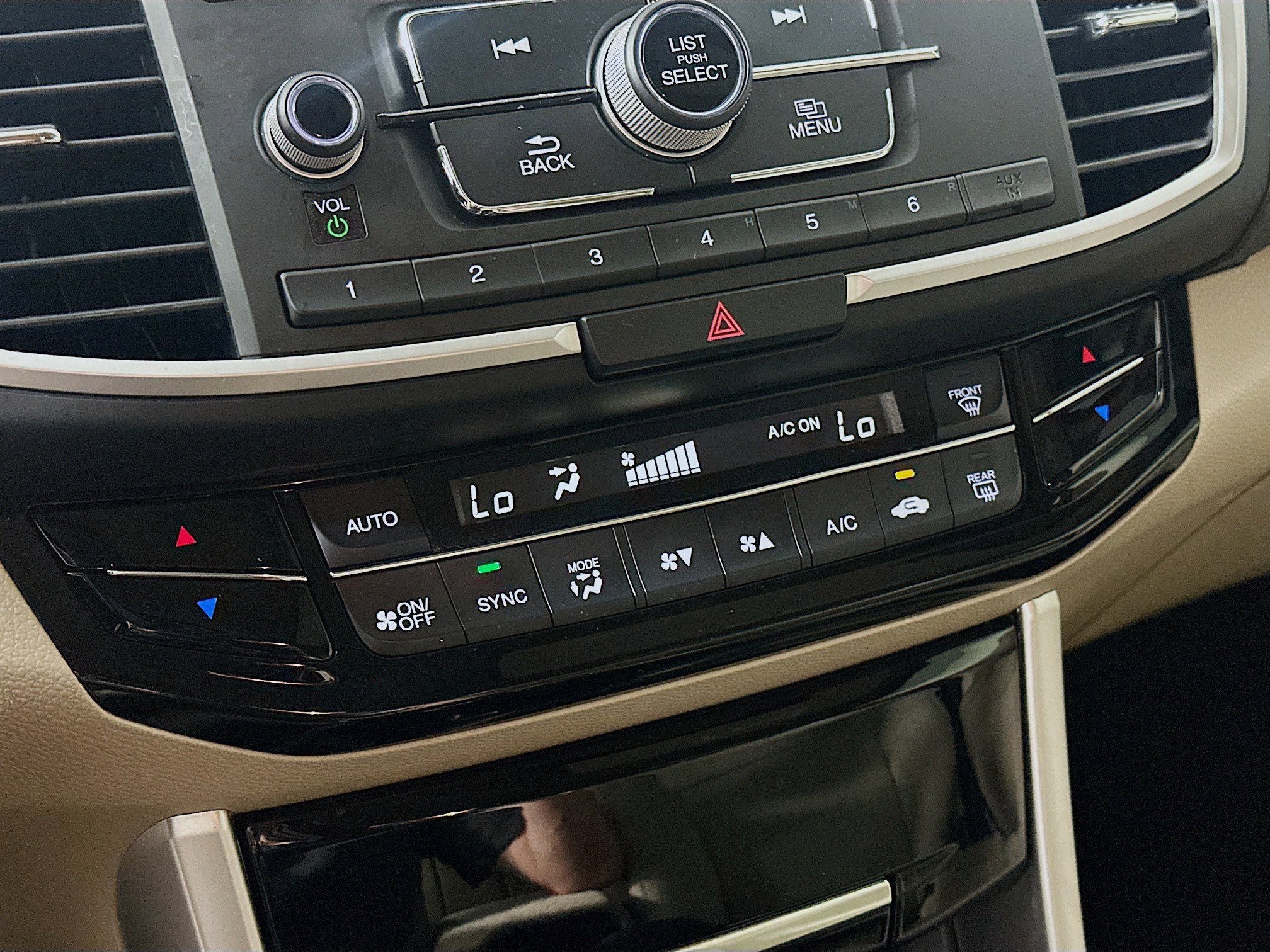 Used 2017 Honda Accord LX image 22