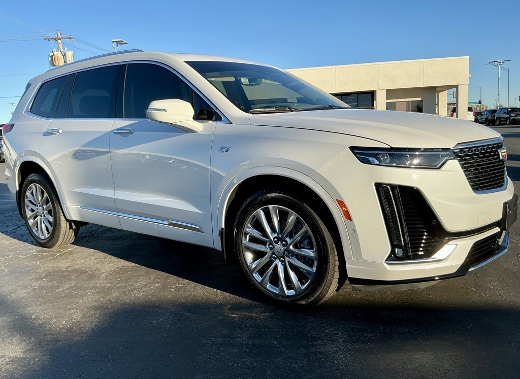 Used 2025 Cadillac XT6 Premium Luxury w/ Platinum Package image 6