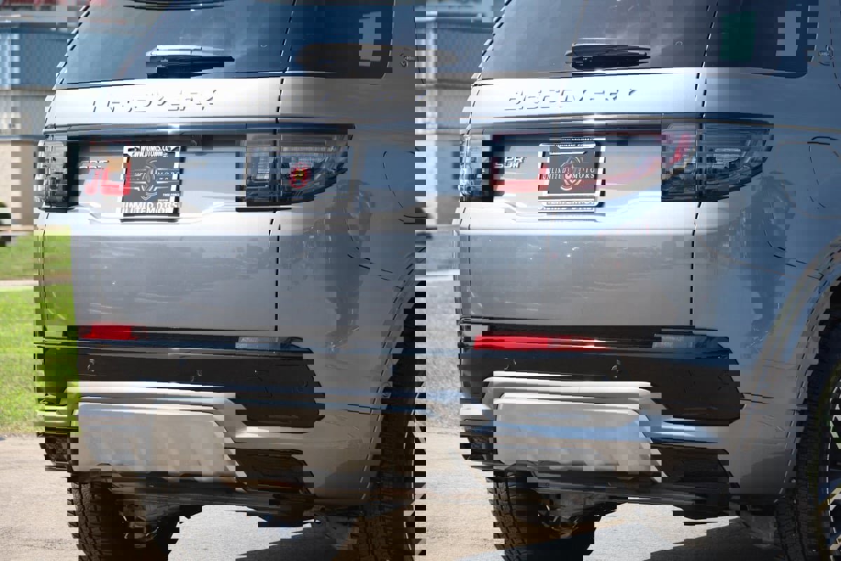Used 2024 Land Rover Discovery Sport S image 57