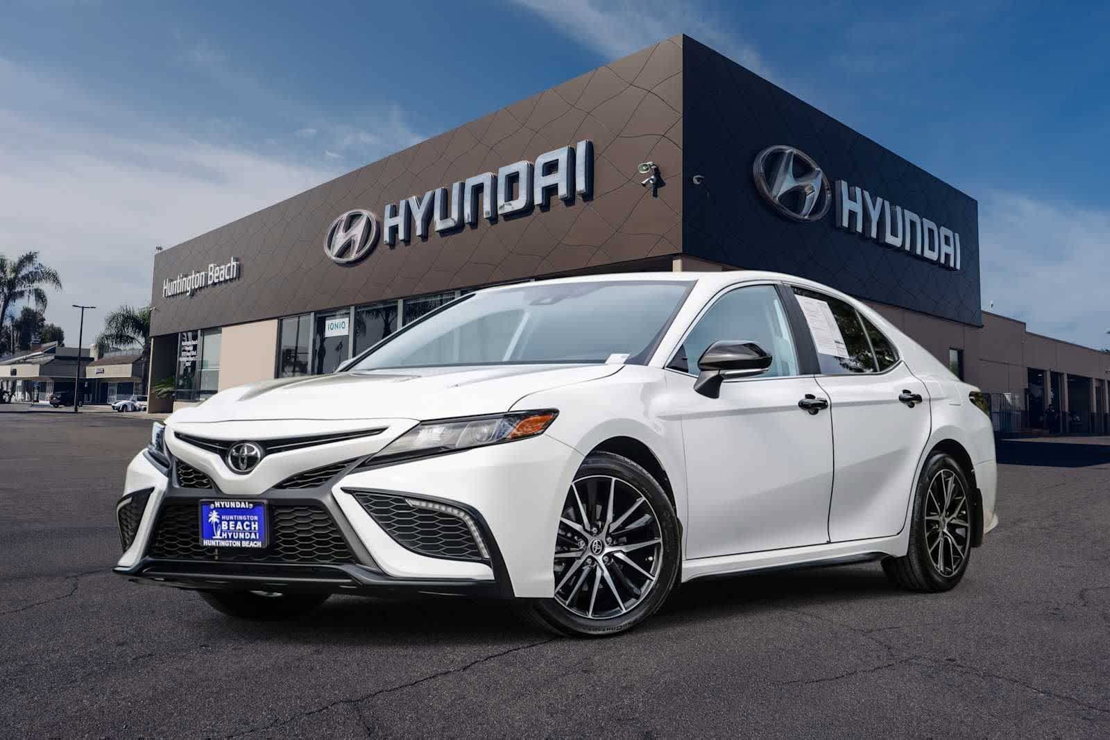 Used 2023 Toyota Camry SE