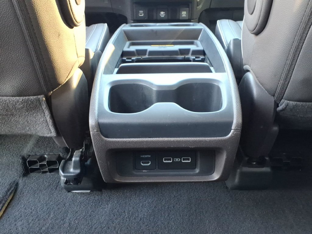 Used 2022 Honda Odyssey Elite image 25