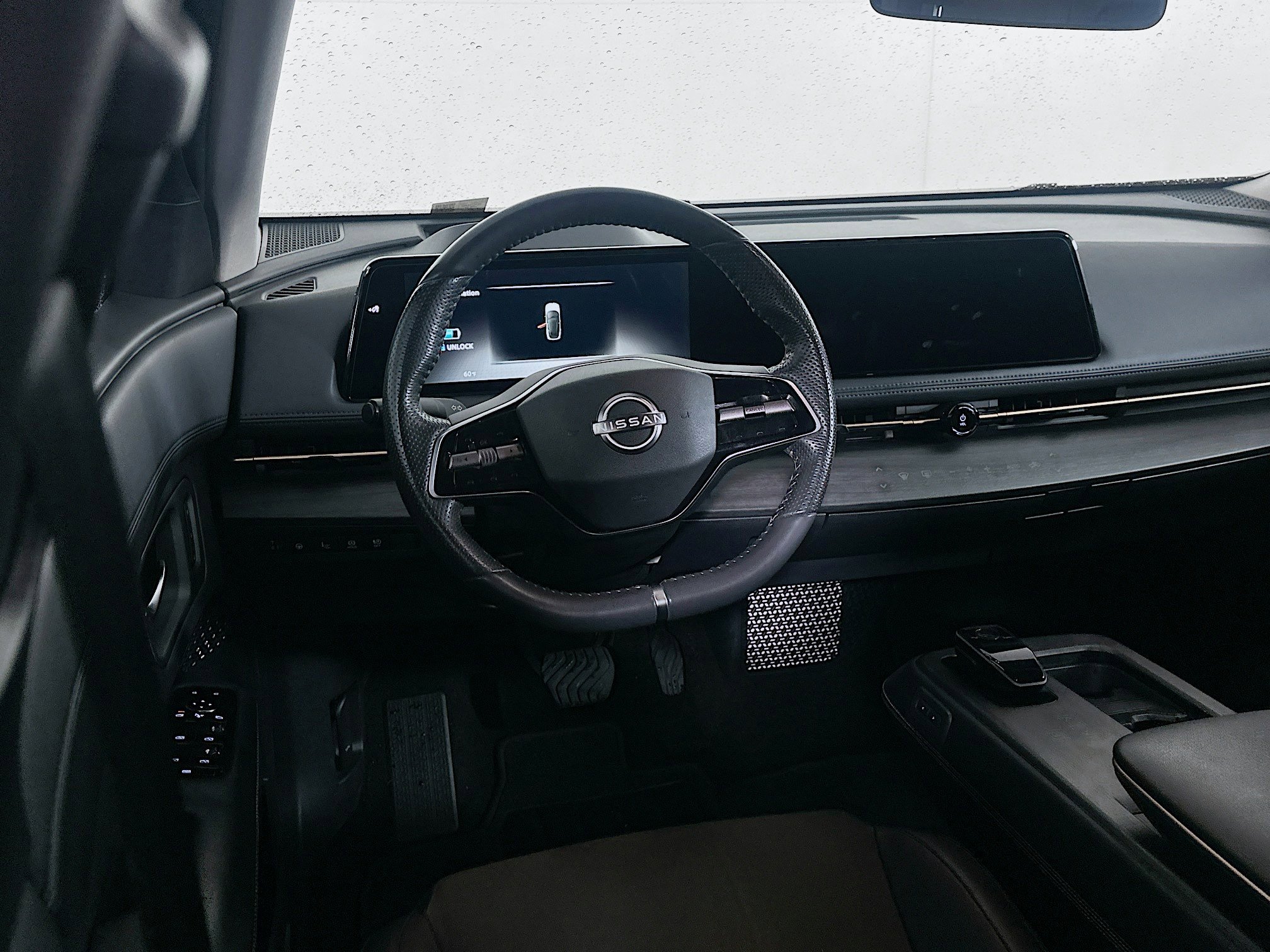 Used 2023 Nissan Ariya AWD image 17