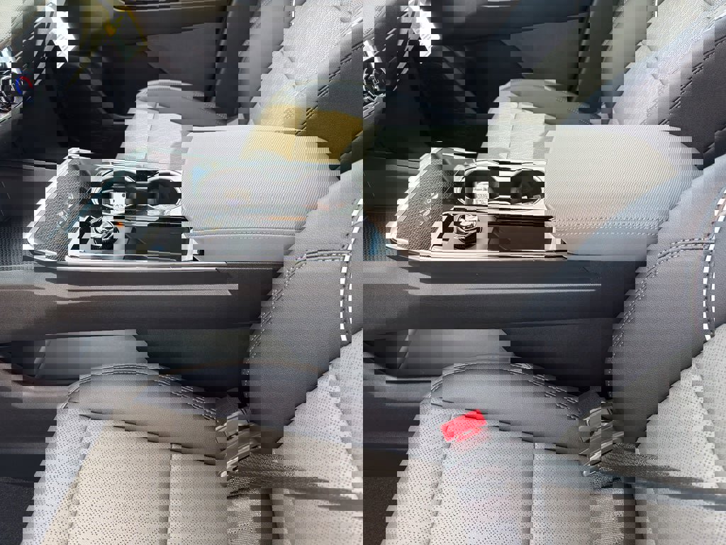 New 2026 Chevrolet Equinox LT w/ Convenience Package II image 13