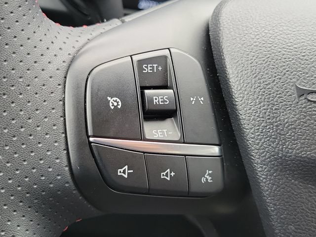 Certified 2023 Ford Escape ST-Line Select AWD/4WD image 15