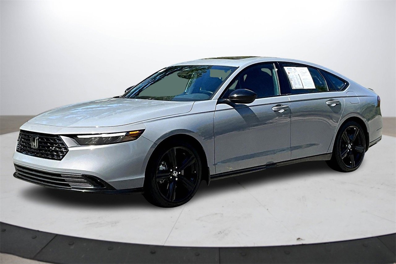Used 2023 Honda Accord Sport image 4