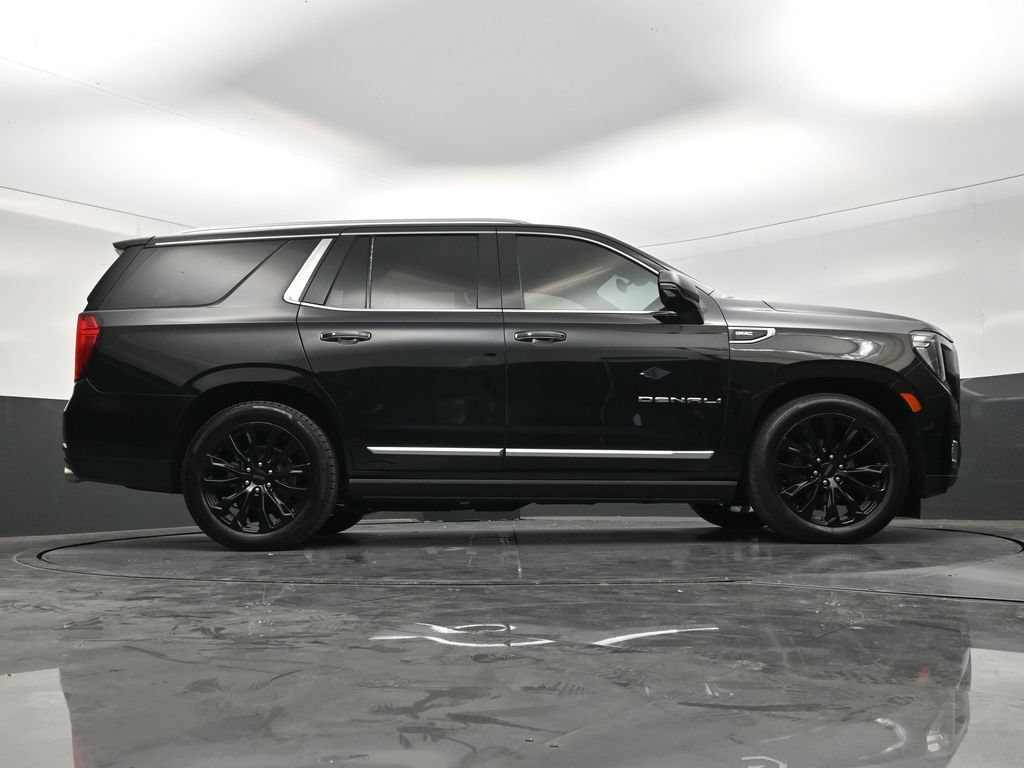 Used 2021 GMC Yukon Denali w/ Denali Ultimate Package AWD/4WD image 25