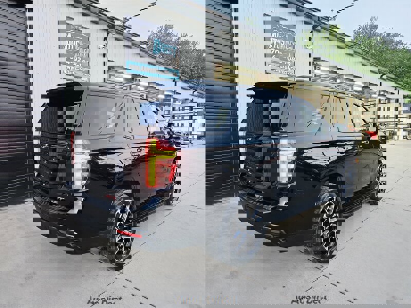 Used 2021 Chevrolet Tahoe RST w/ Luxury Package image 18