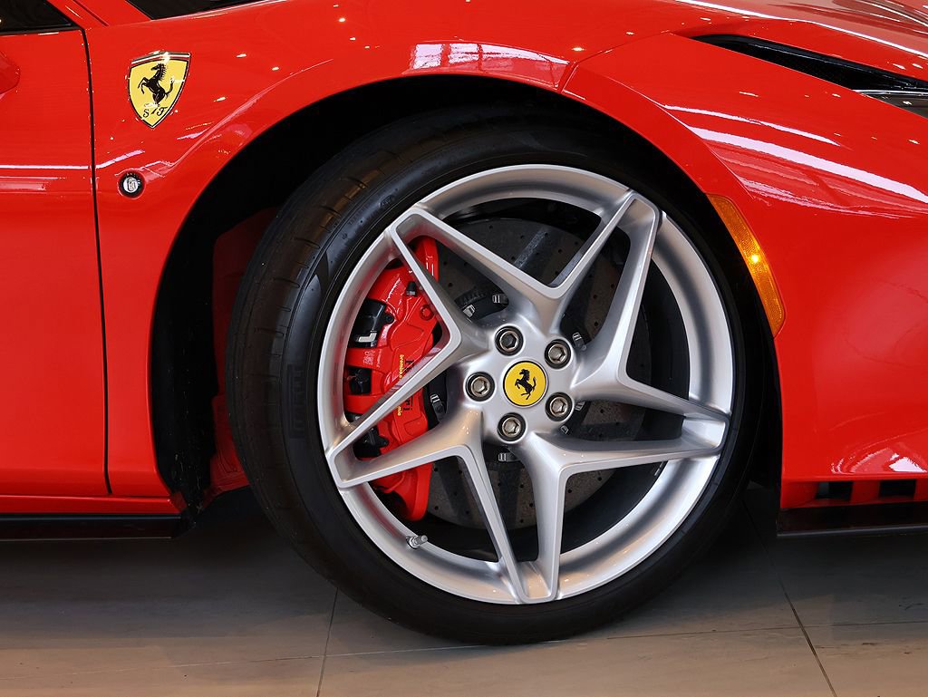 Certified 2021 Ferrari F8 Tributo RWD image 20