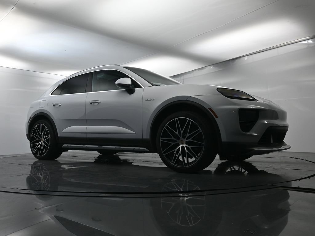 Certified 2024 Porsche Macan 4 Electric image 51