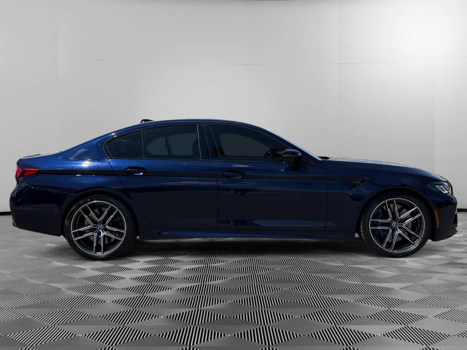 Used 2023 BMW M5 w/ Competition Package AWD/4WD image 6
