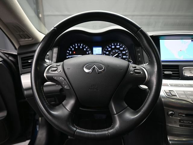 Used 2017 INFINITI Q70 L 3.7 image 2