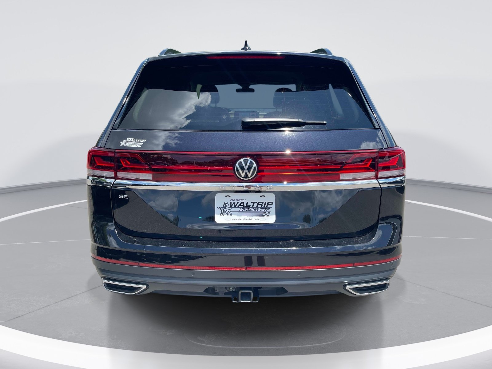 Used 2025 Volkswagen Atlas SE FWD image 8