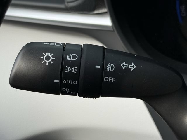 Used 2026 Toyota Sienna XLE FWD image 20