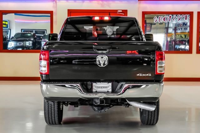 Used 2023 RAM 2500 Tradesman w/ Chrome Appearance Group AWD/4WD image 11