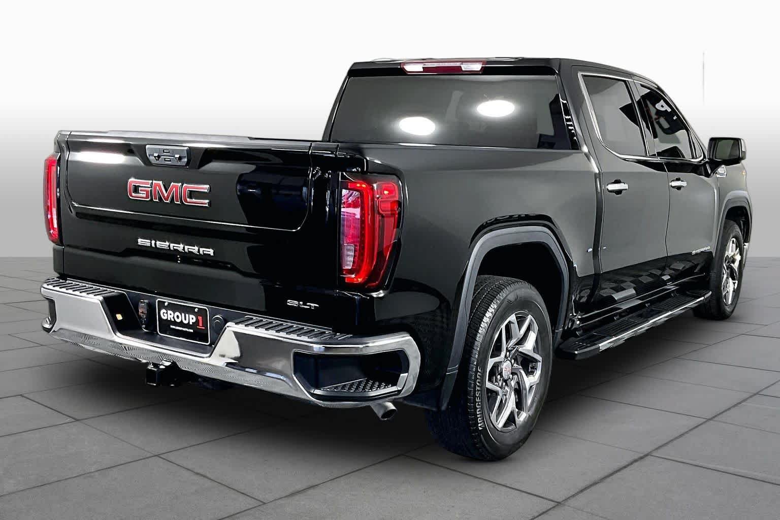 Used 2024 GMC Sierra 1500 SLT RWD image 12