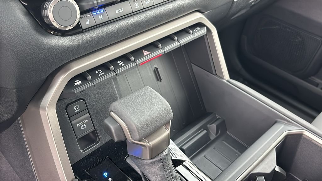 New 2026 Toyota Tundra Limited AWD/4WD image 24