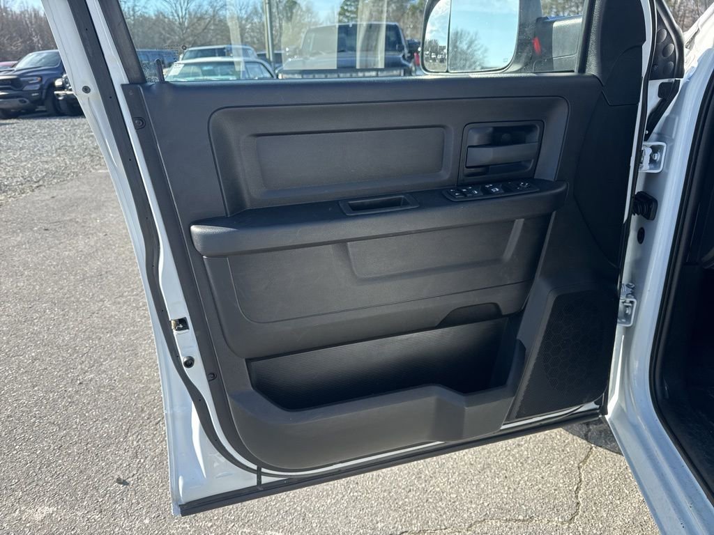 Used 2022 RAM 1500 Tradesman w/ Chrome Appearance Group image 22