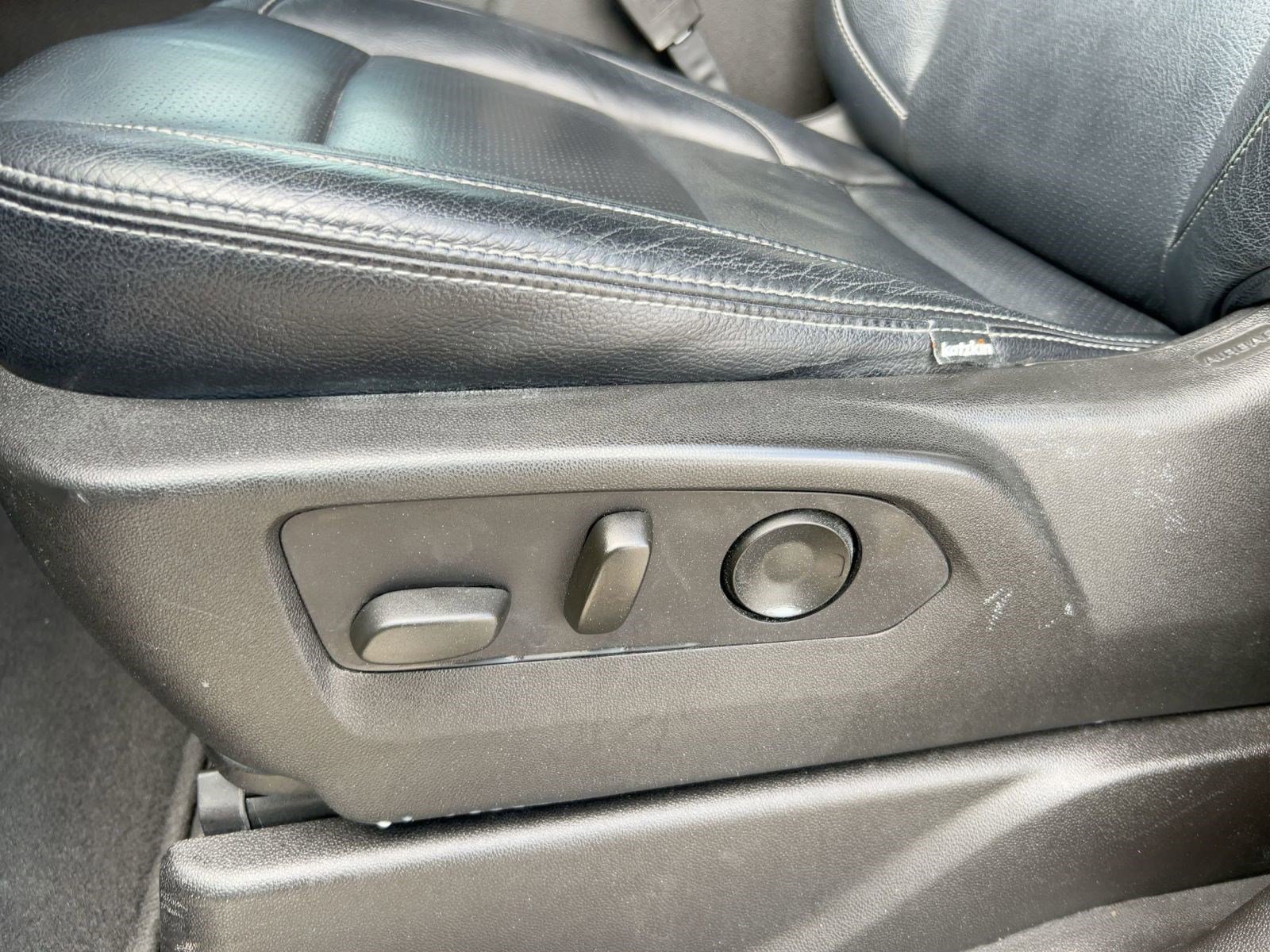 Certified 2021 Chevrolet Suburban LS w/ Driver Alert Package image 13