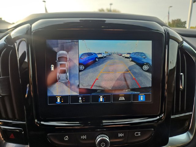 Used 2023 Chevrolet Traverse LT FWD image 21