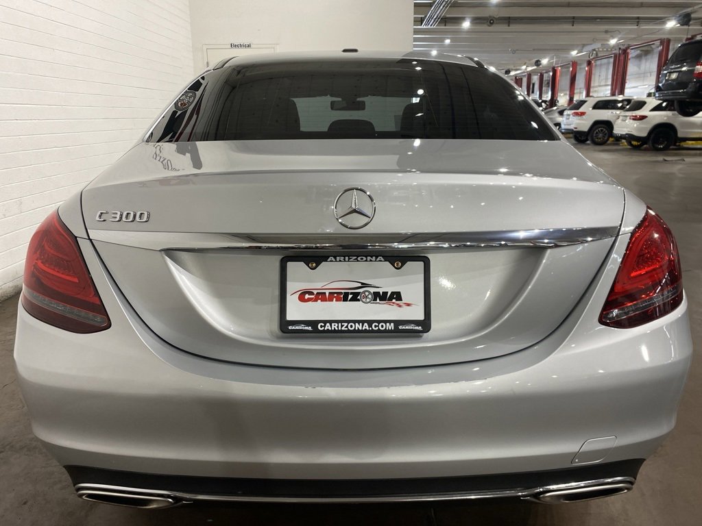 Used 2021 Mercedes-Benz C 300 Sedan image 4