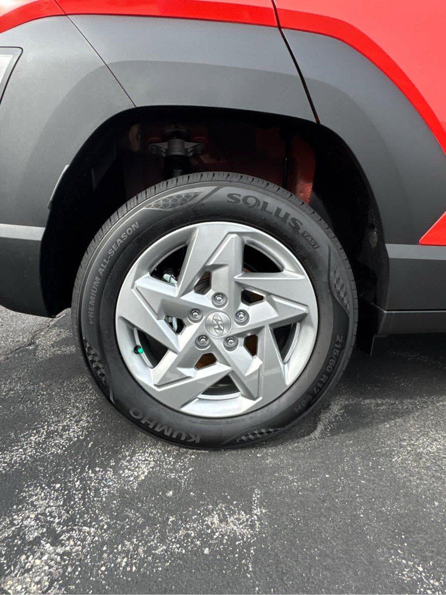 New 2027 Hyundai Kona SE AWD/4WD image 17
