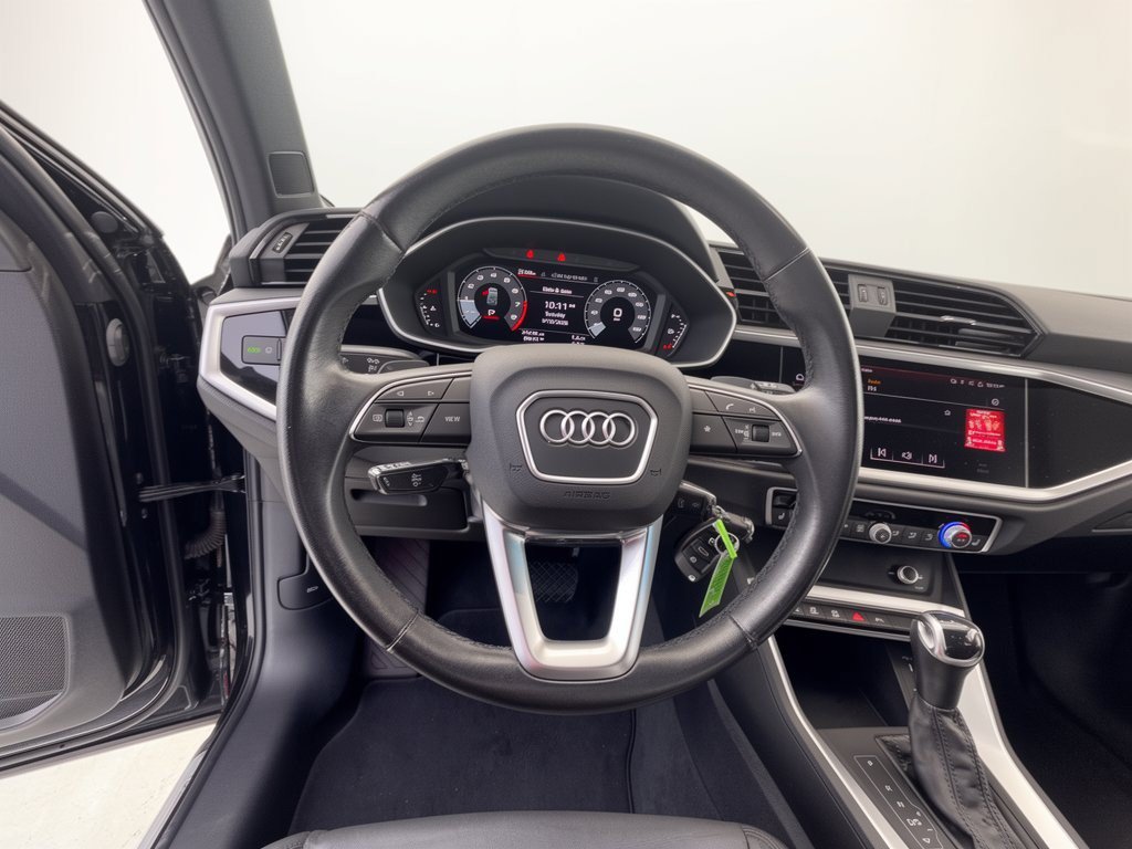 Used 2023 Audi Q3 2.0T Premium AWD/4WD image 10
