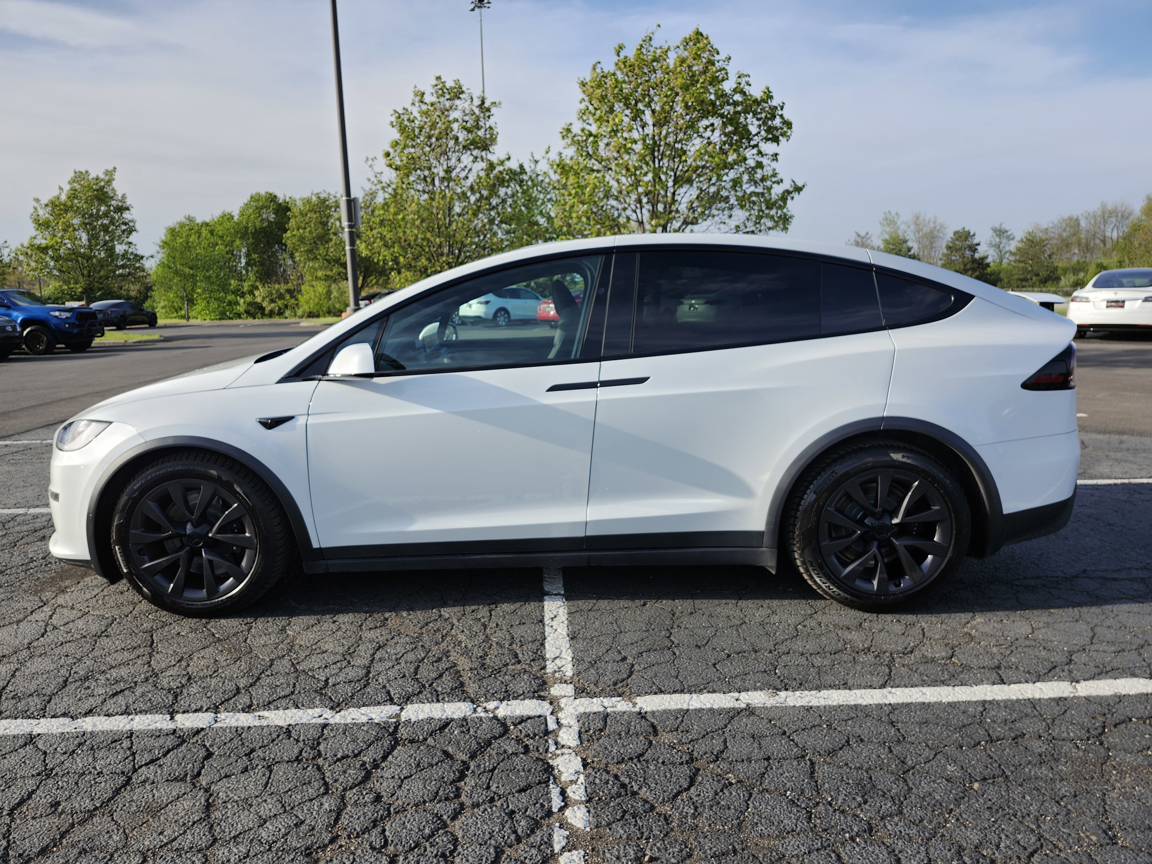 Used 2023 Tesla Model X AWD/4WD image 13