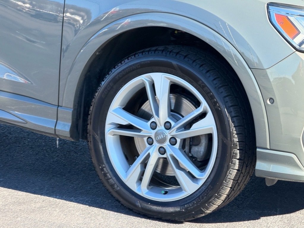 Used 2019 Audi Q3 2.0T Prestige AWD/4WD image 26