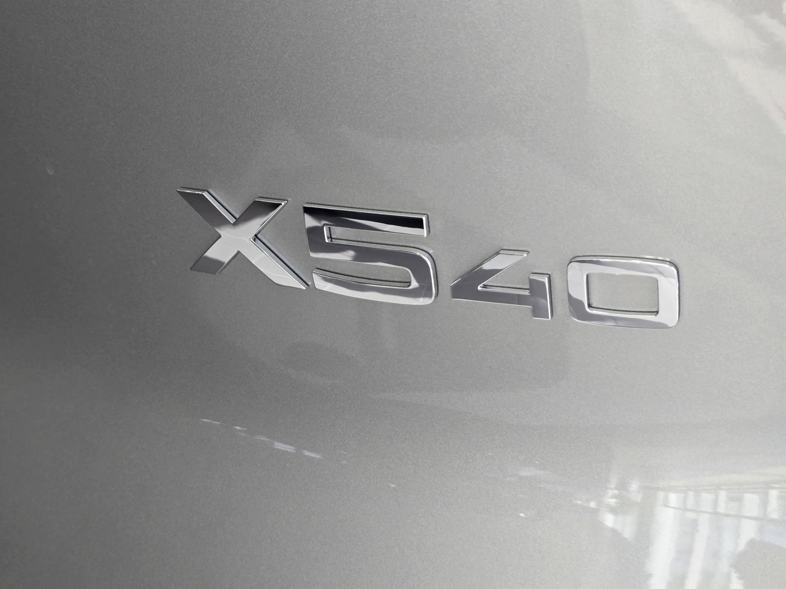 New 2027 BMW X5 xDrive40i w/ Climate Package AWD/4WD image 6