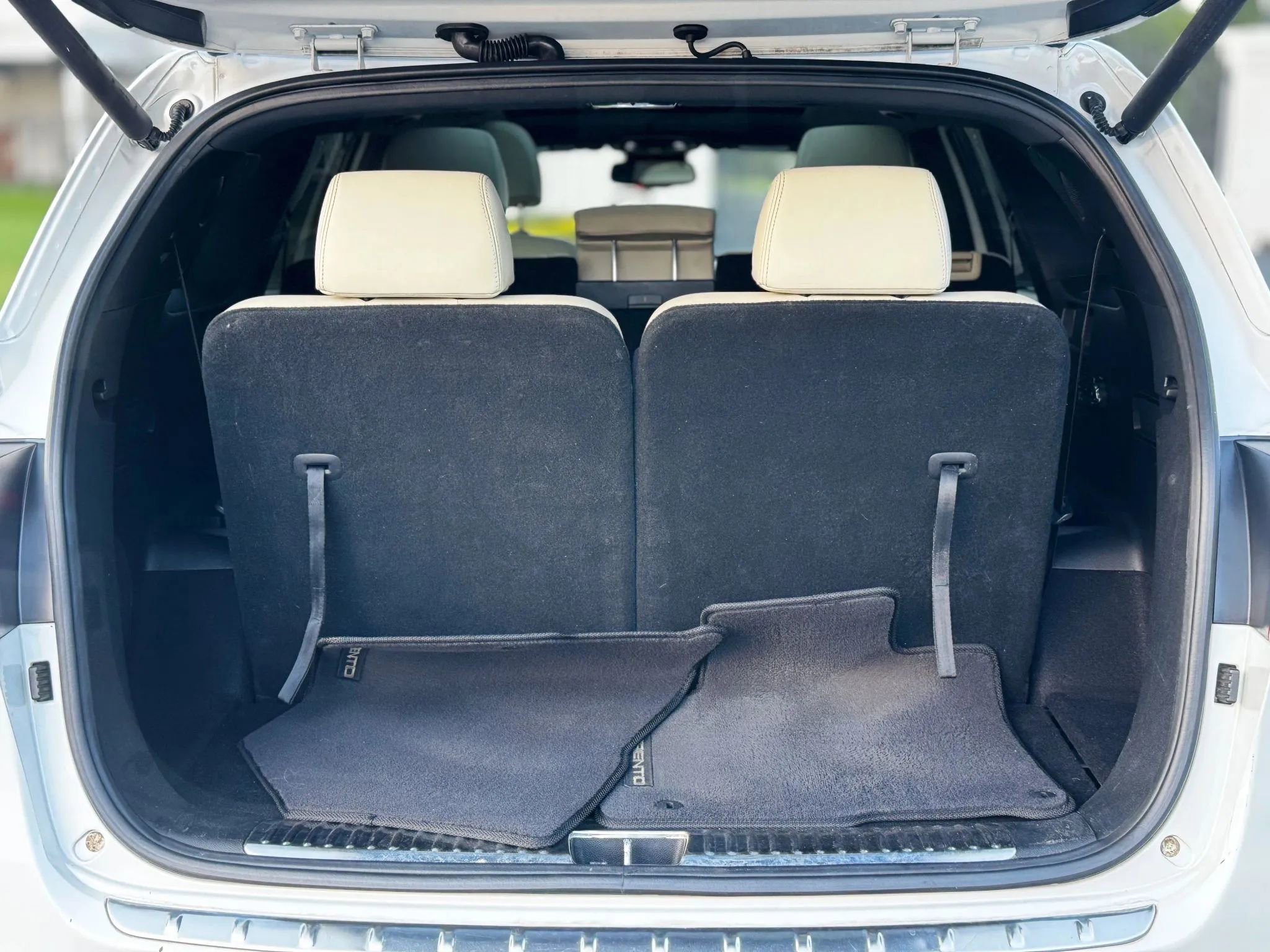 Used 2018 Kia Sorento SX image 15