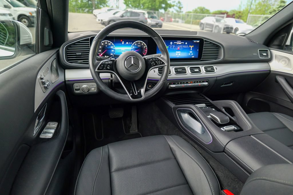 Used 2024 Mercedes-Benz GLS 450 4MATIC image 31