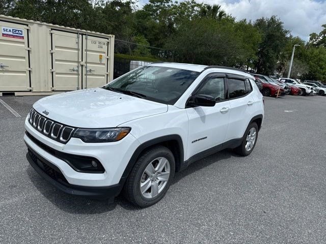 Used 2022 Jeep Compass Latitude FWD image 1
