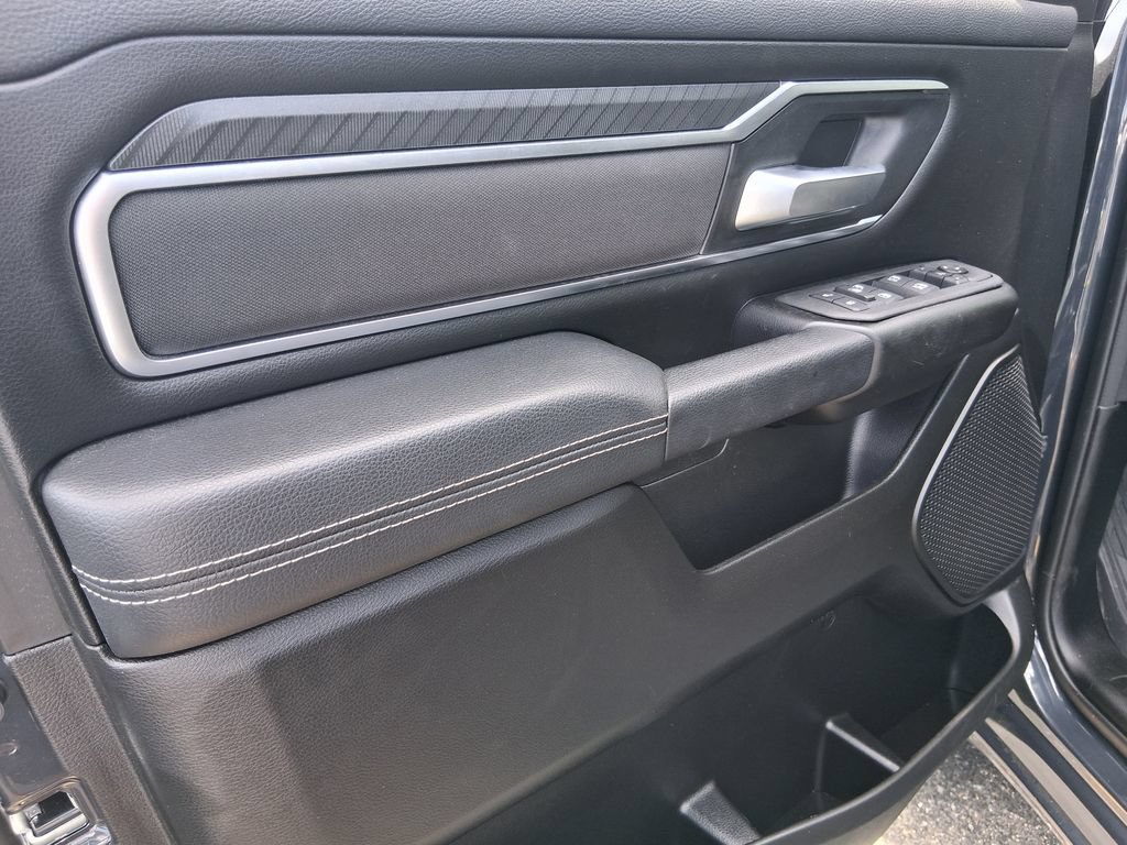 Used 2025 RAM 1500 Big Horn AWD/4WD image 17