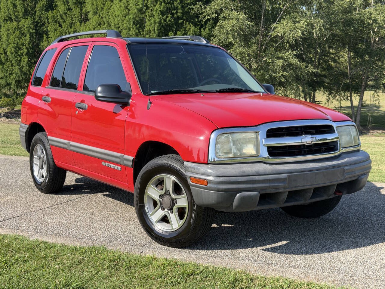Used 2003 Chevrolet Tracker 2WD w/ Preferred Equipment Group image 12