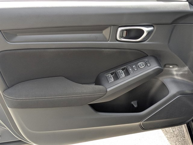 Used 2023 Honda Civic Sport image 11