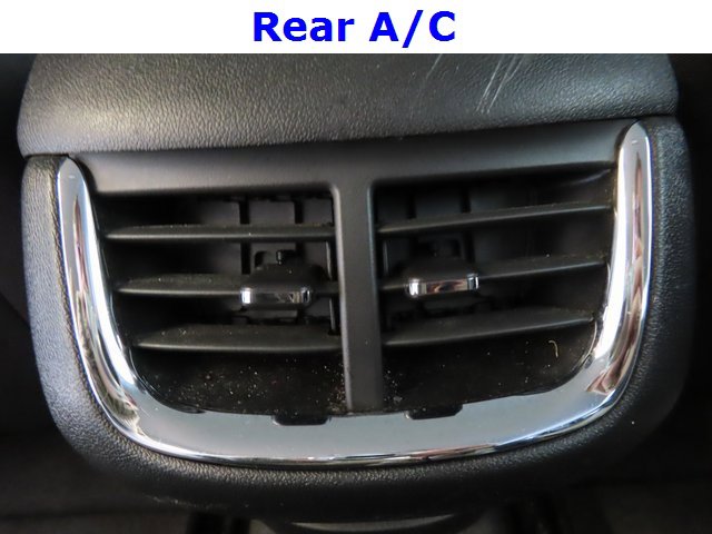 Used 2023 Chevrolet Malibu LT image 31